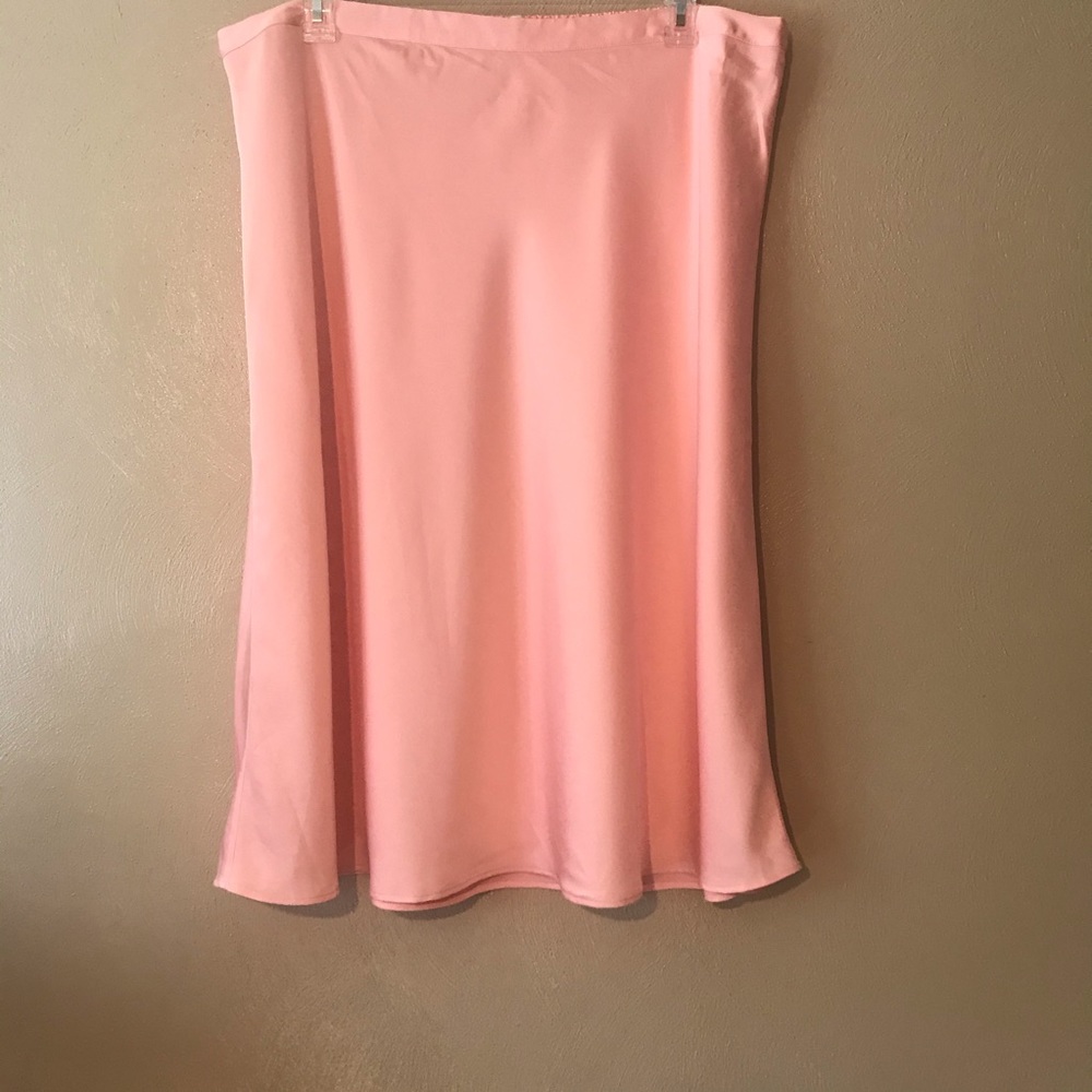 J Crew 2X peach skirt Polyester elastic waistband